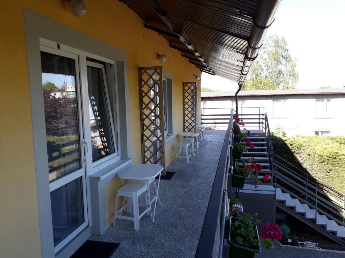 Bed and Breakfast Dom Joanna Dziwnów Exterior foto